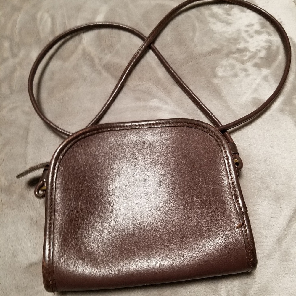 Crossbody purse